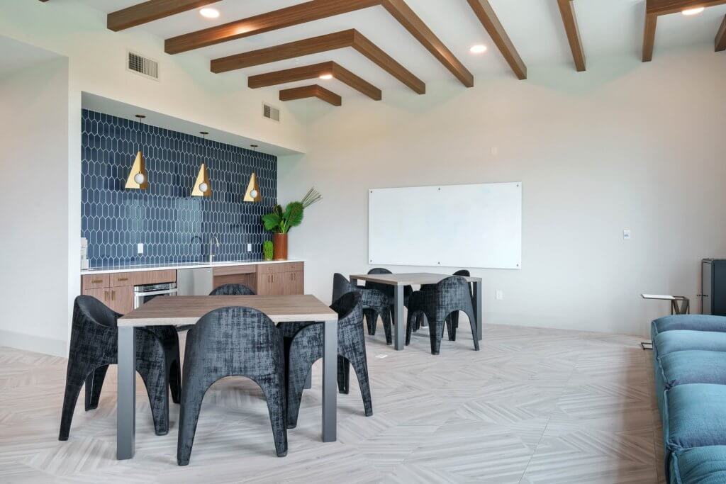 4th floor study lounge