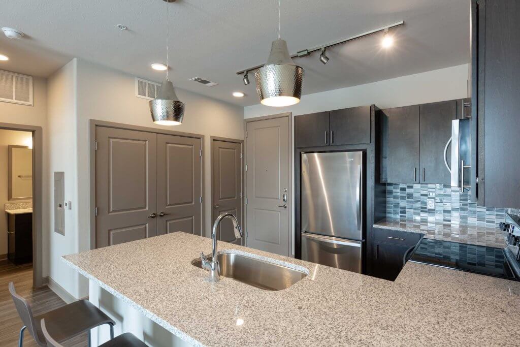 apex deluxe 1x1 565 kitchen1