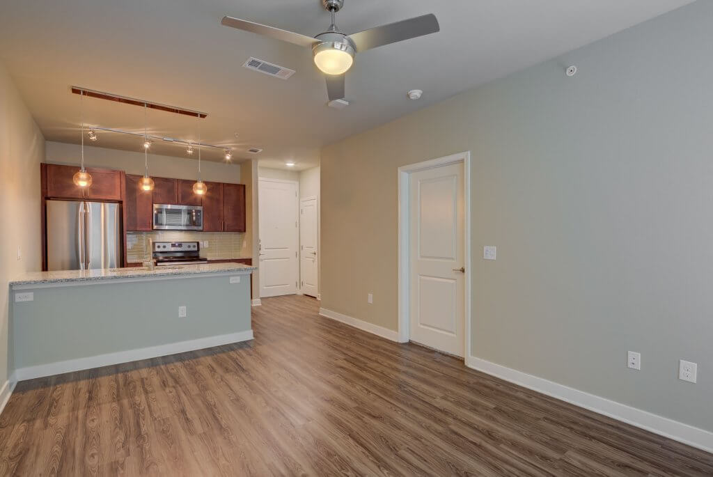 juno 2x2 818 living b