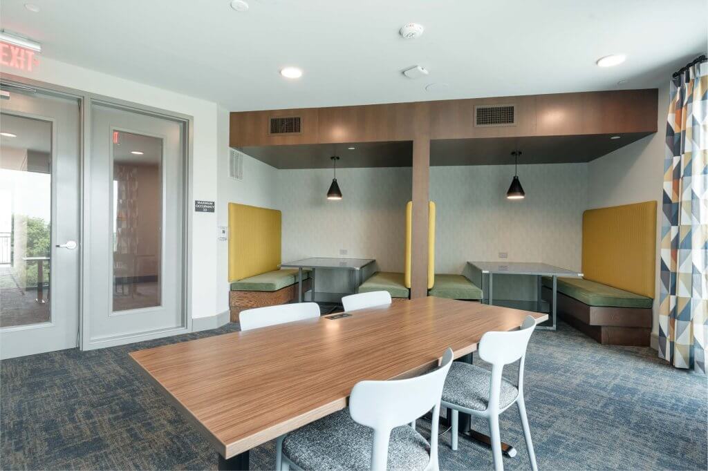 study lounge bldg 14 2 at apartments near ut dallas