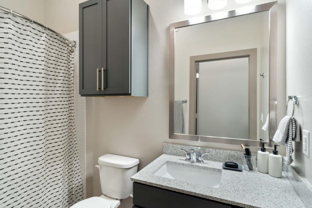 voyager smart 4x4 1345 bathroom a