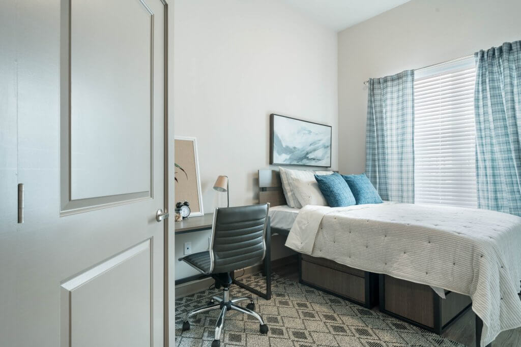 voyager smart 4x4 1345 bedroom b